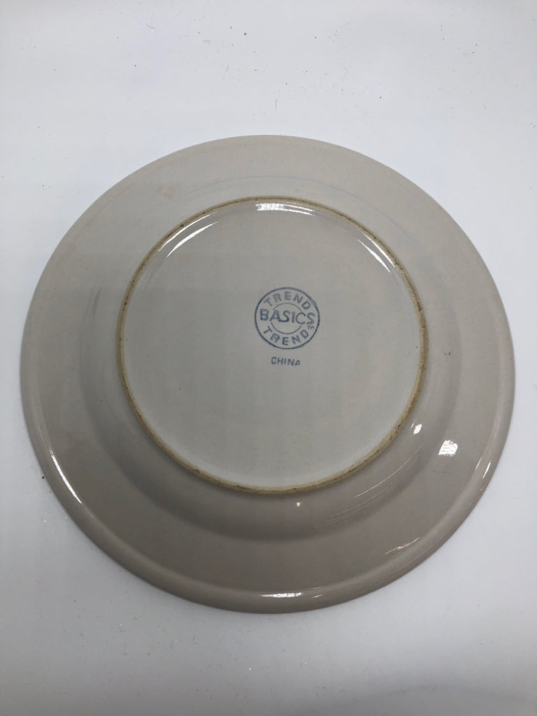 22 PC WHITE/BLACK CHECKERED DINNER SET.