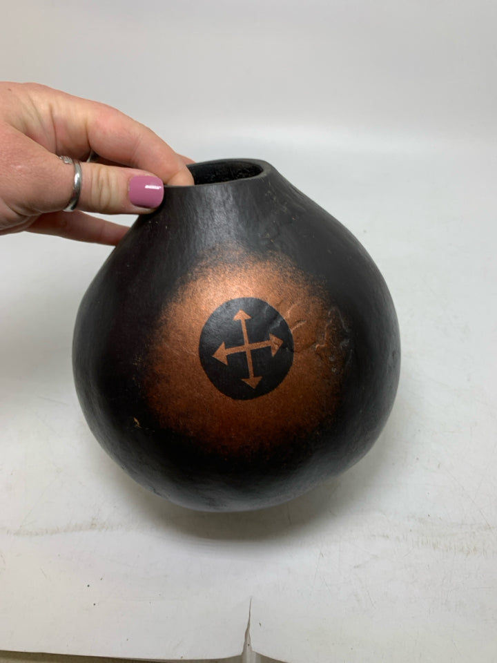 CARVED GOURD W/ METALLIC PAINTED WOLF.