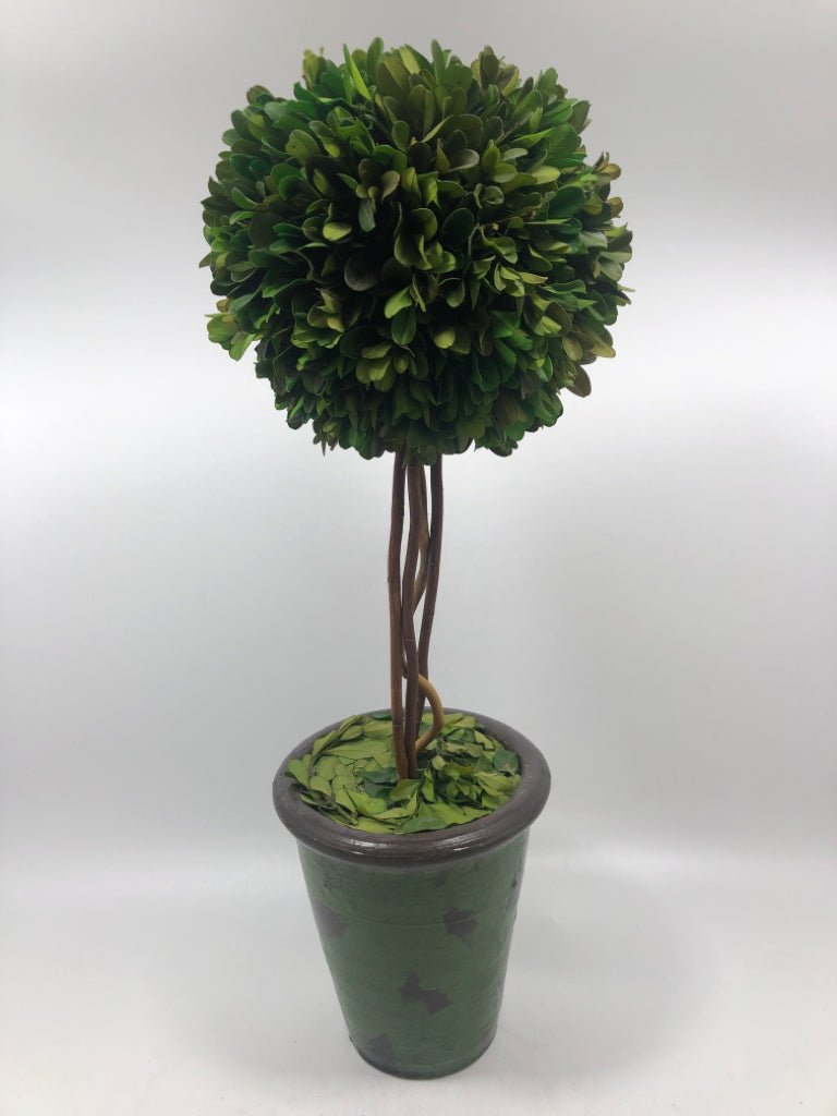 FAUX TOPIARY IN GREEN PLANTER.