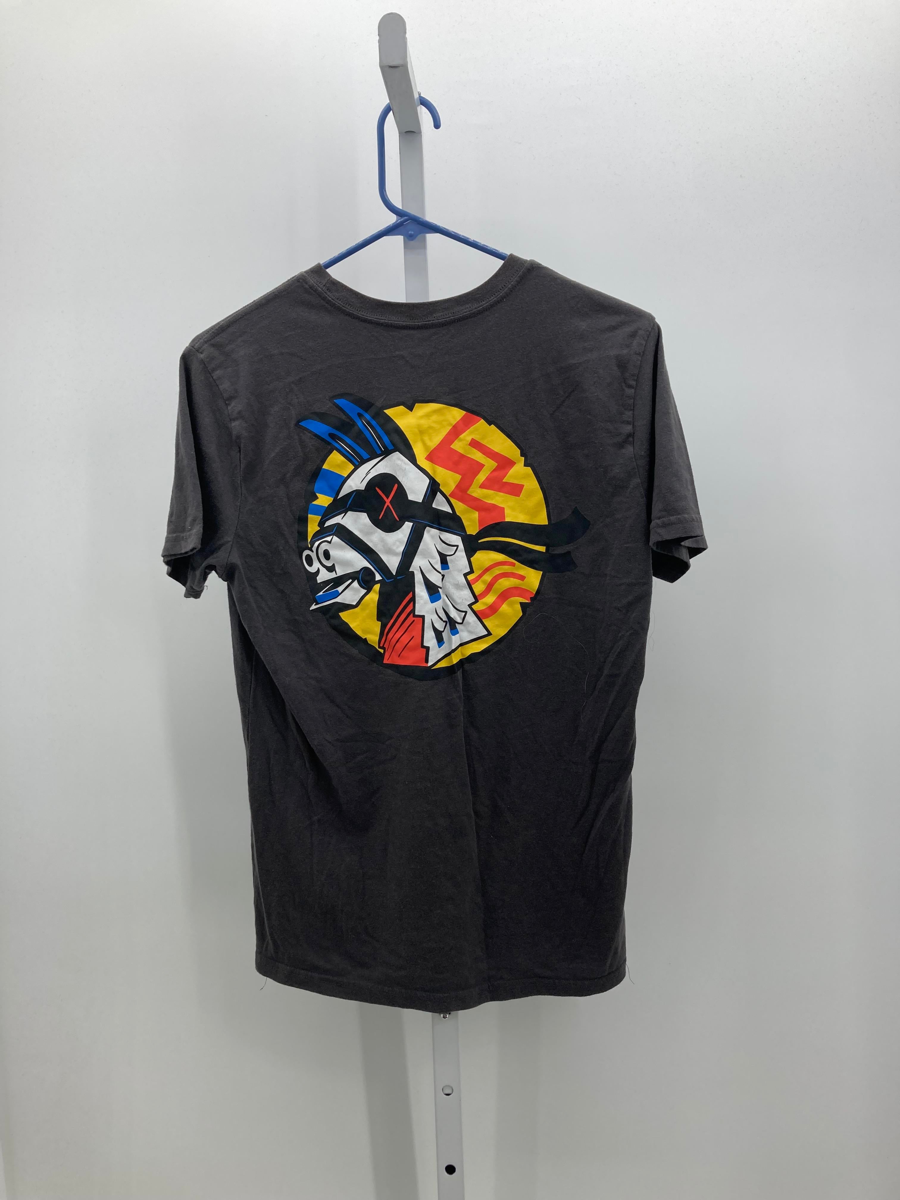 GRAPHIC KNIT TEE.