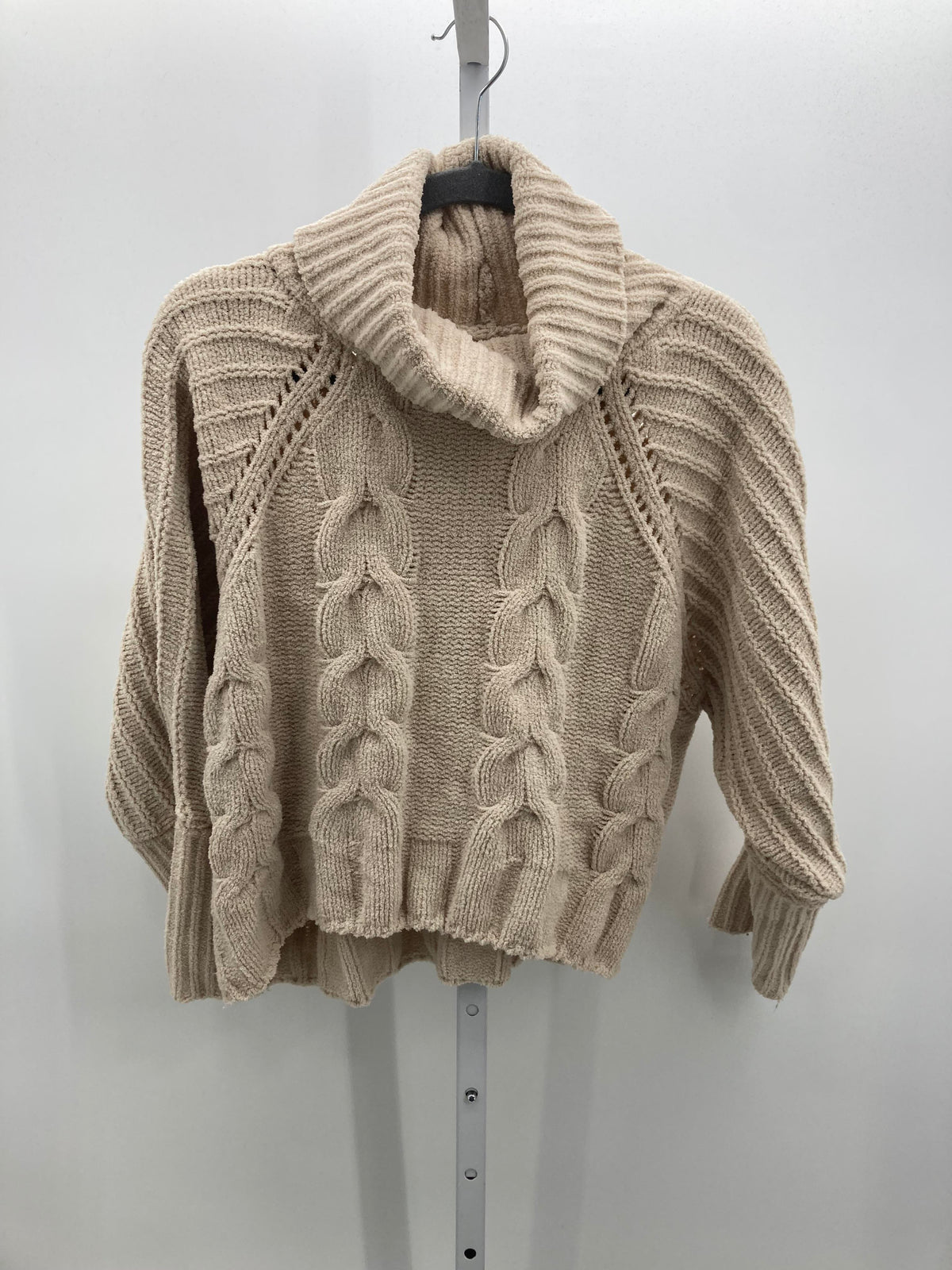 moon & madison Size Small Juniors Long Sleeve Sweater