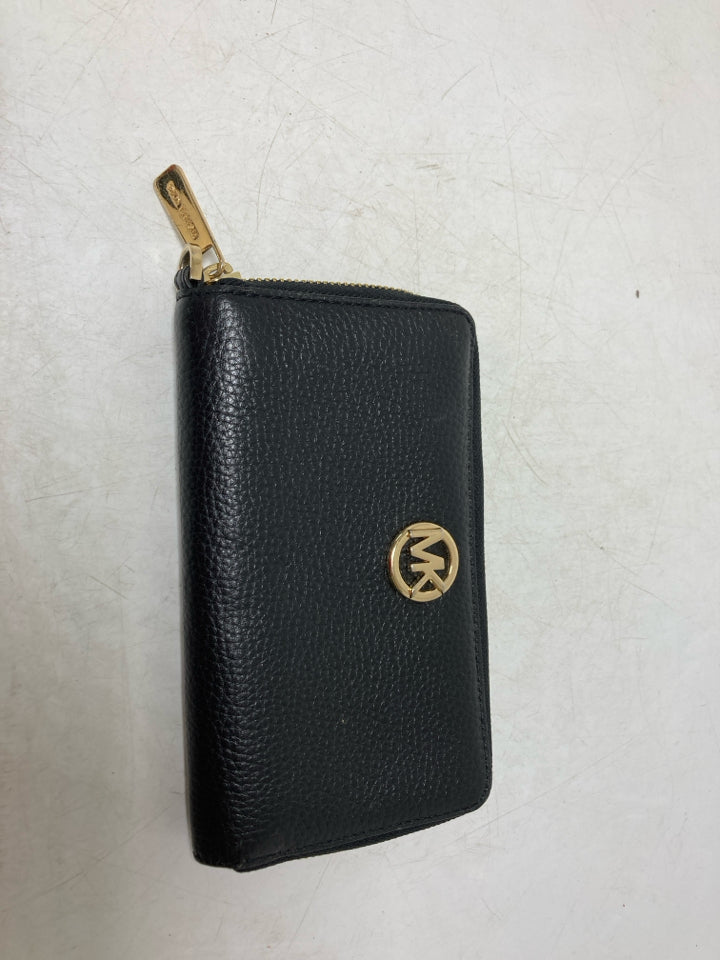 Michael Kors Fulton Pebbled Smartphone Wallet *No Wristlet Strap