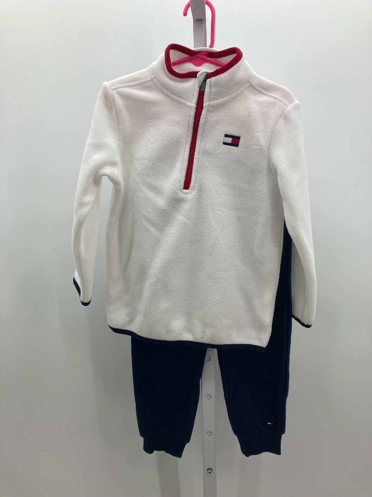 FLEECE SHIRT AND NAVY PANTS