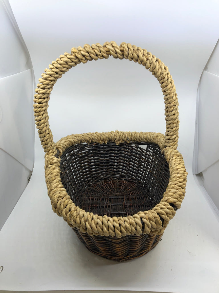 2 TONED STUDY BASKET DARK BASE W/ LIGHT WRAPPED HANDLE+EDGE.