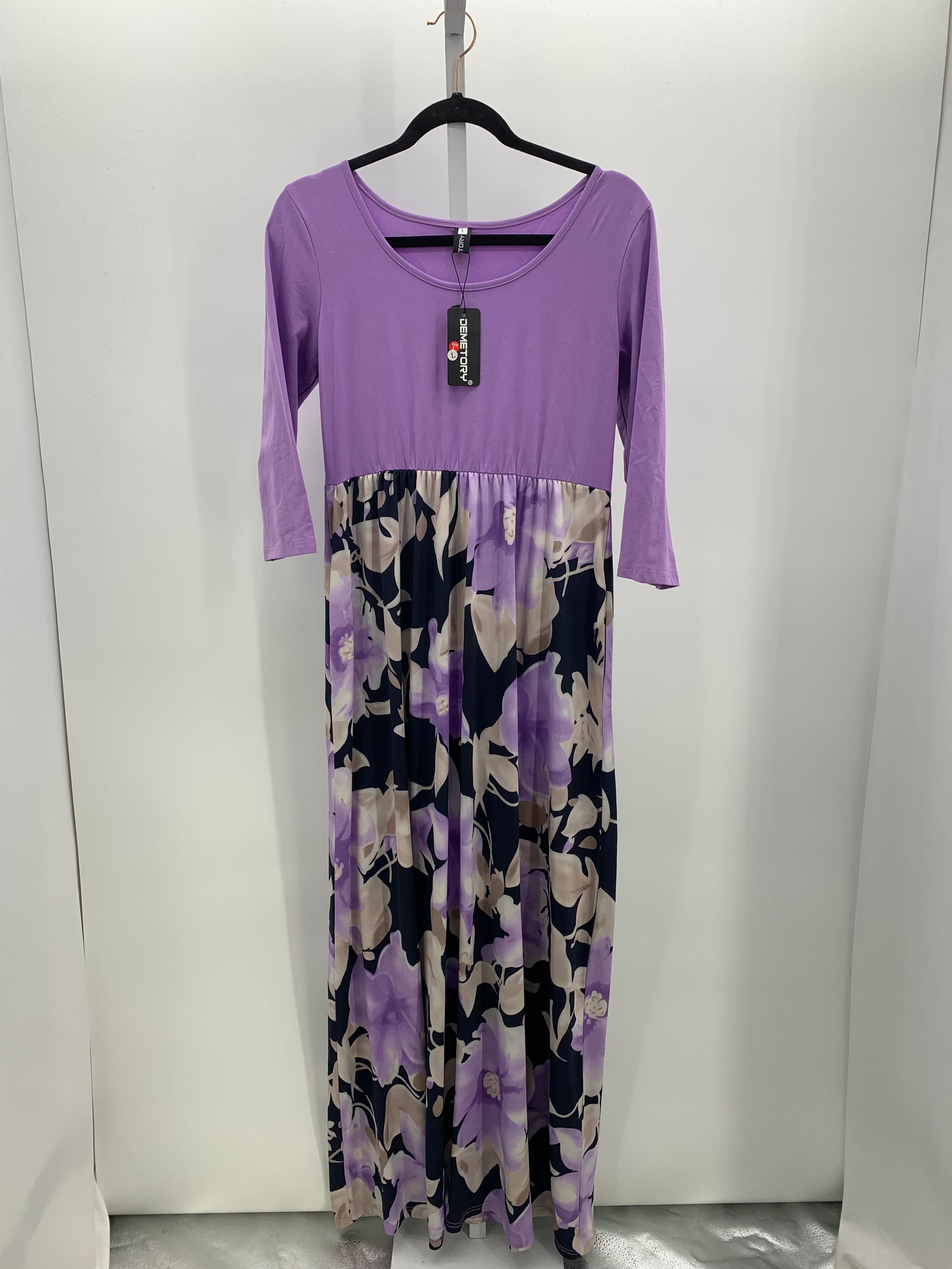 Size Large Misses 3/4 Sleeve Dress