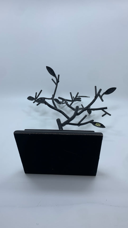 METAL TREE JEWELRY STAND.