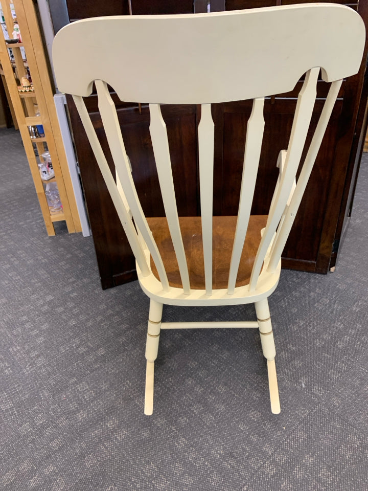 VTG CREME W/GOLD ACCENT ROCKING CHAIR.