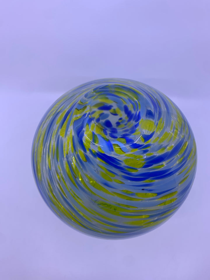 GLASS YELLOW AND BLUE SWIRL NARROW TOP VASE.