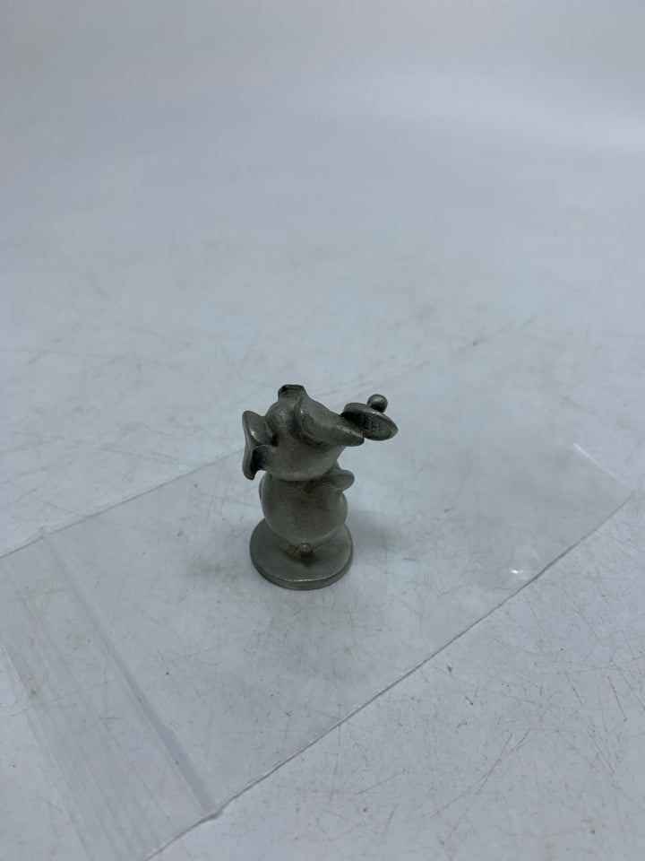 MINI PIG HOLDING TENNIS RACKET FIGURINE.