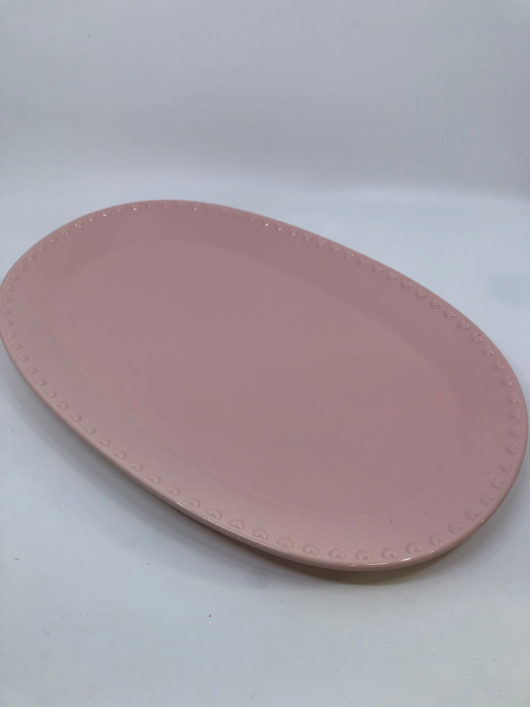 PINK PARIS HILTON HEART DETAIL OVAL PLATTER.