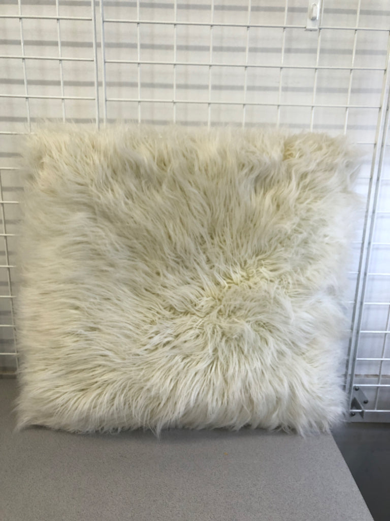 LARGE WHITE FAUX FUR PILLOW.