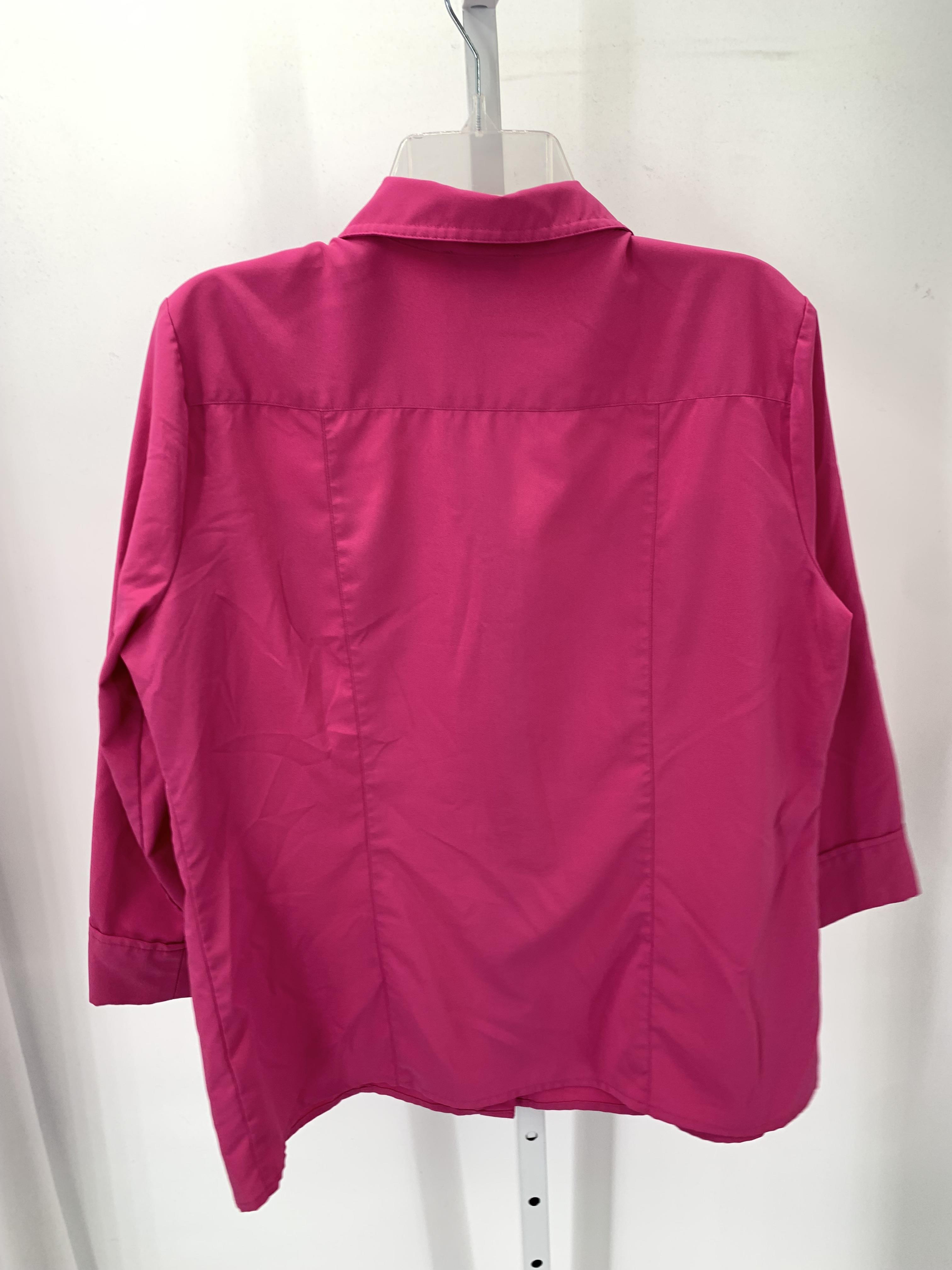 Size Extra Large Misses 3/4 Sleeve Shirt
