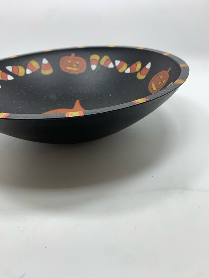 PAINTED WOOD PUMPKIN AND CANDY CORN BOWL.