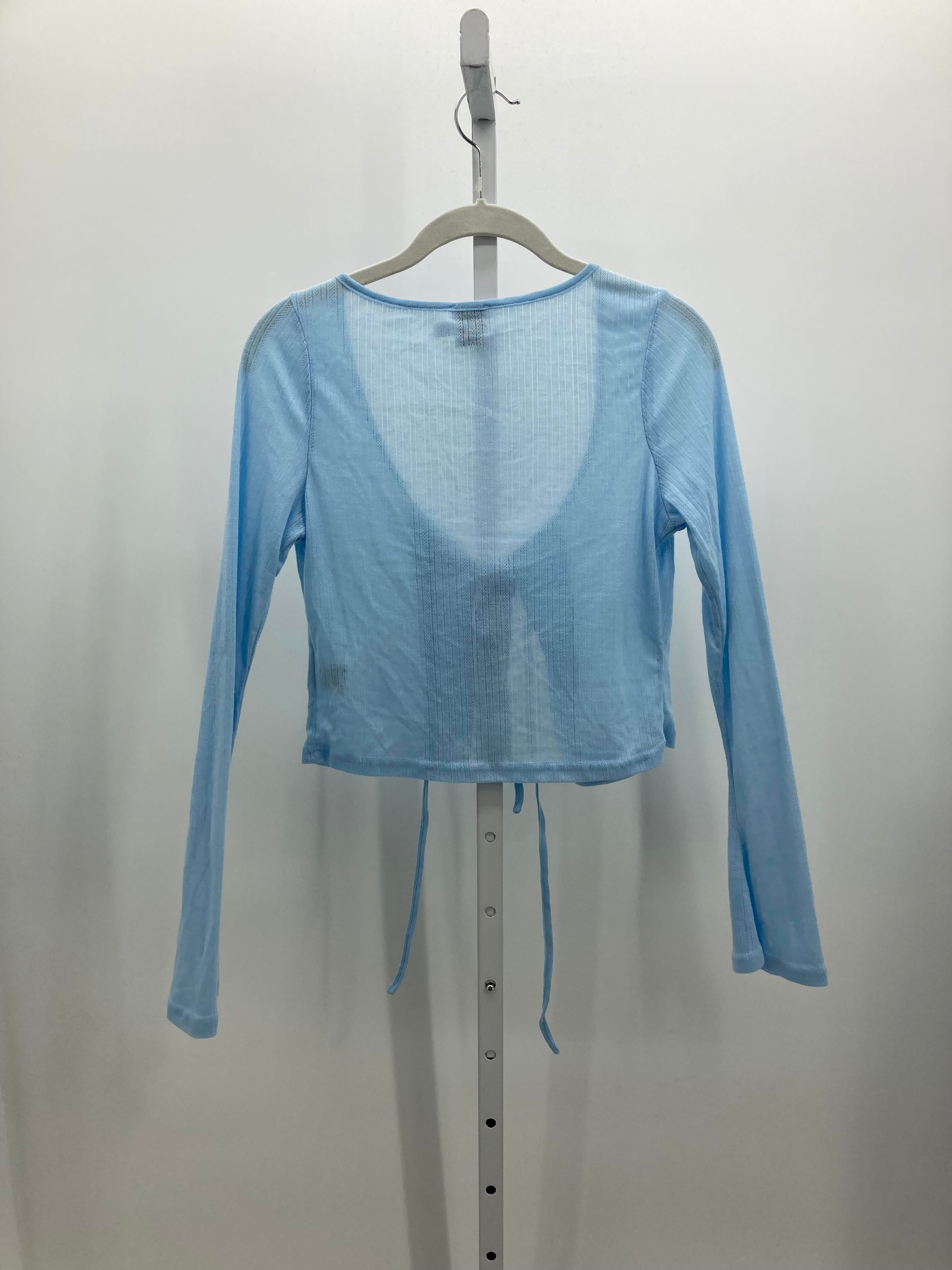 Size 2 Juniors Long Sleeve Shirt