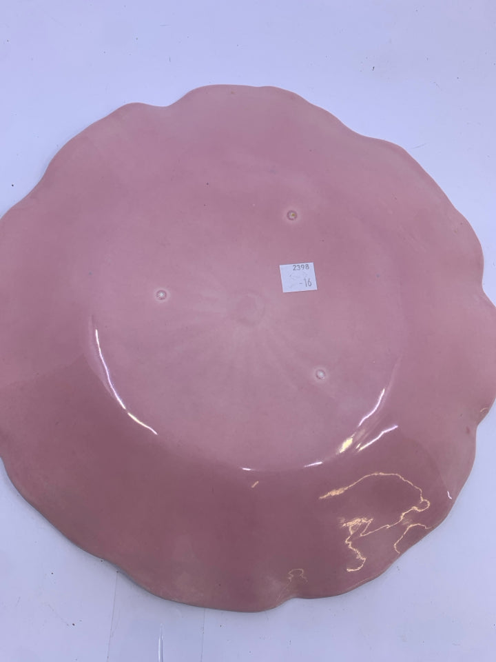 5 PINK FLOWER SHAPED PLATES.