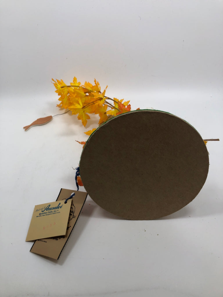 1995 ANNALEE LOGO KID- FALL LEAVES
