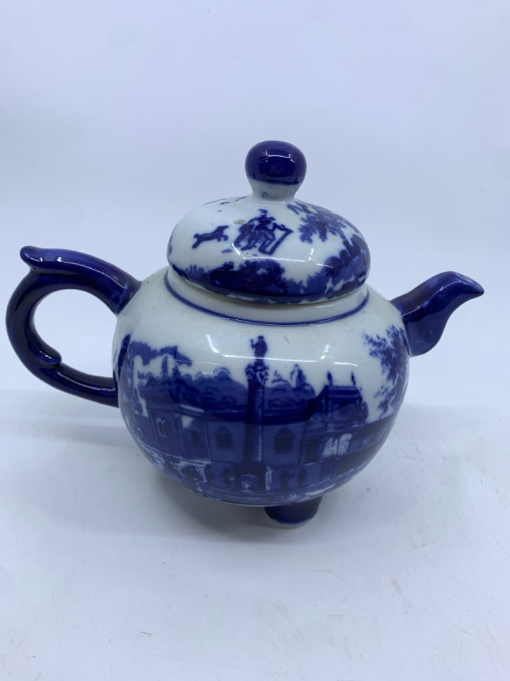 BLUE/WHITE TEA POT W/ TOWN SCENE.