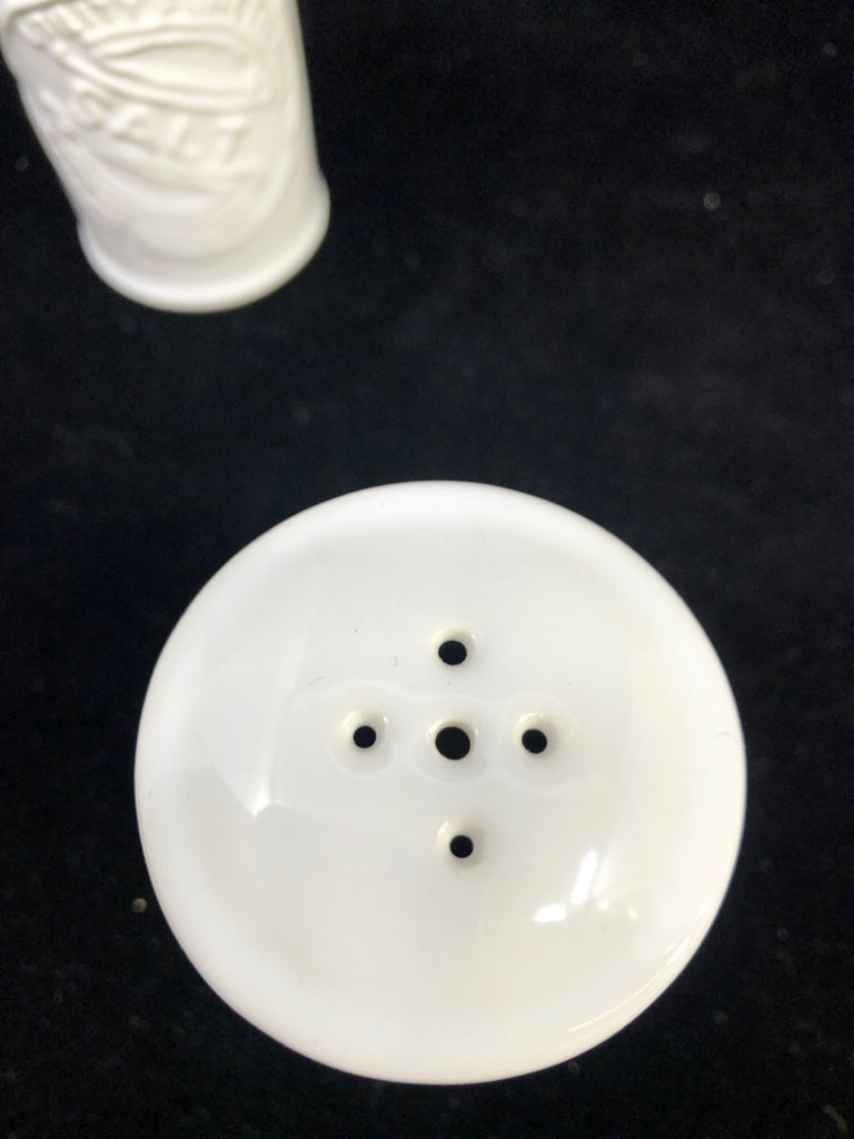 WHITE SALT & PEPPER SET.