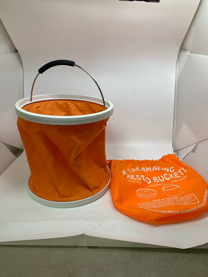 IN BAG PRESTO COLLAPSIBLE WATERTIGHT BUCKET.