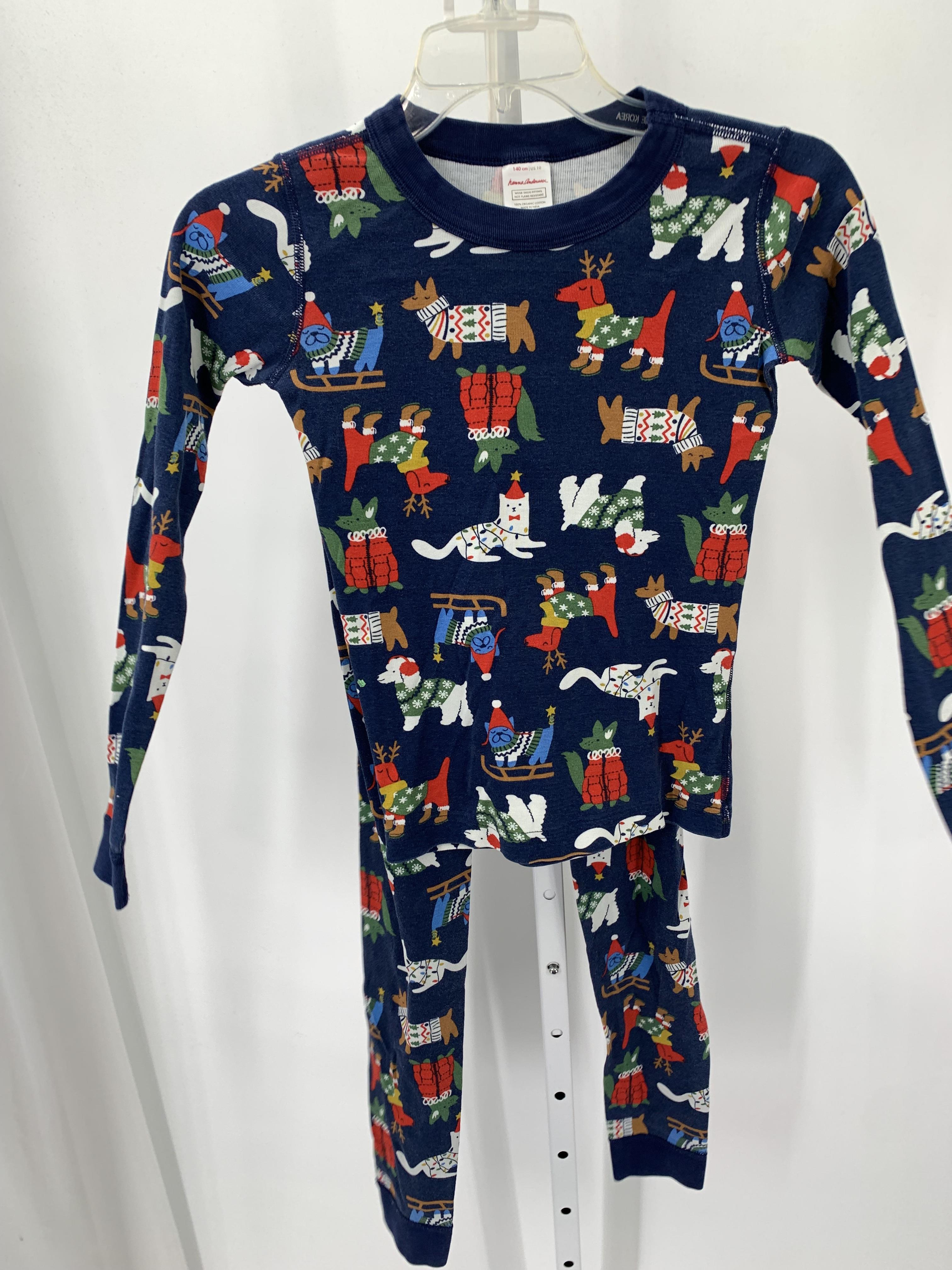 PAJAMAS CATS AND DOGS.
