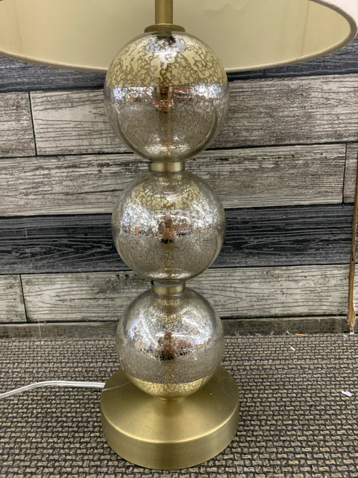 3 METALLIC STACKING GLASS BALLS BASE LAMP W/ GOLD-POWER BANK WHITE SHADE.