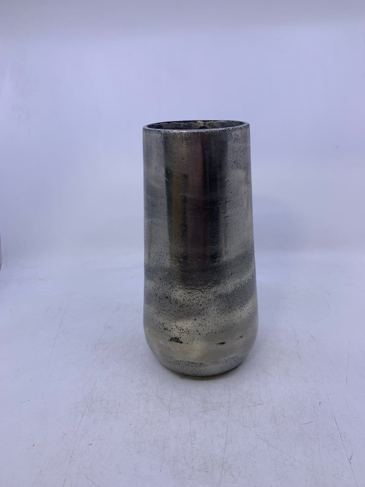 SILVER METAL RUSTIC.