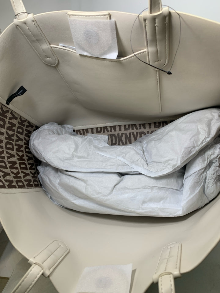 DKNY Ida Brown Monogram Tote Bag W/ Wristlet-New With Tags