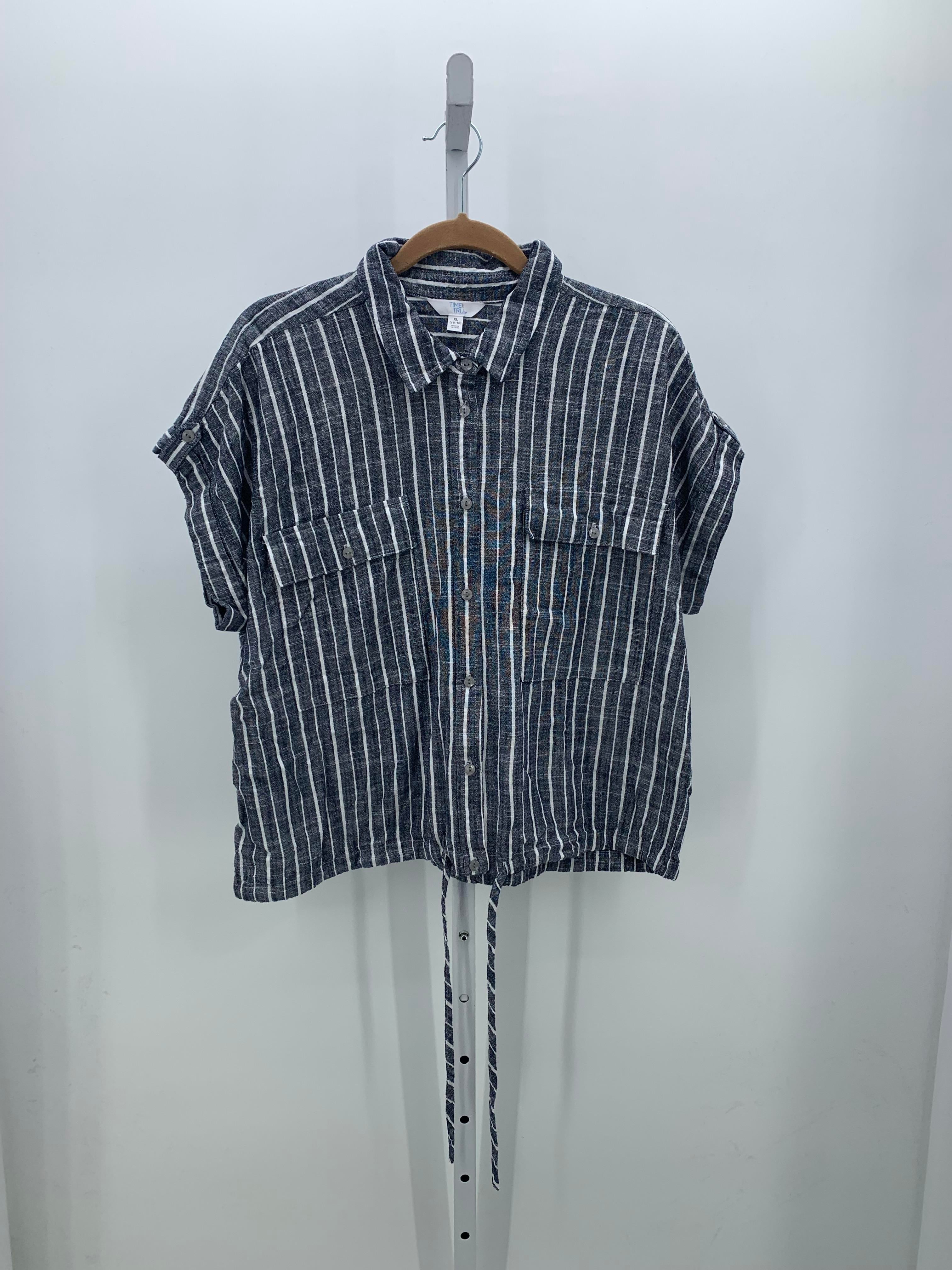 Time and Tru Size Extra Large Misses Short Sleeve Shirt