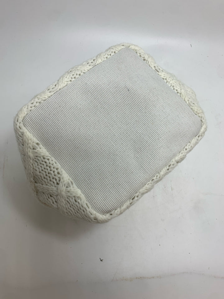 SM WHITE CROCHET BIN.