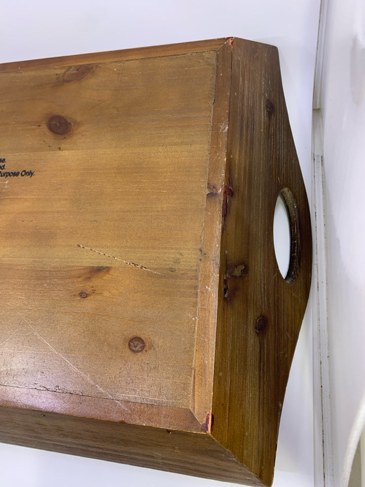 WOOD SERVING TRAY W/HANDLES.