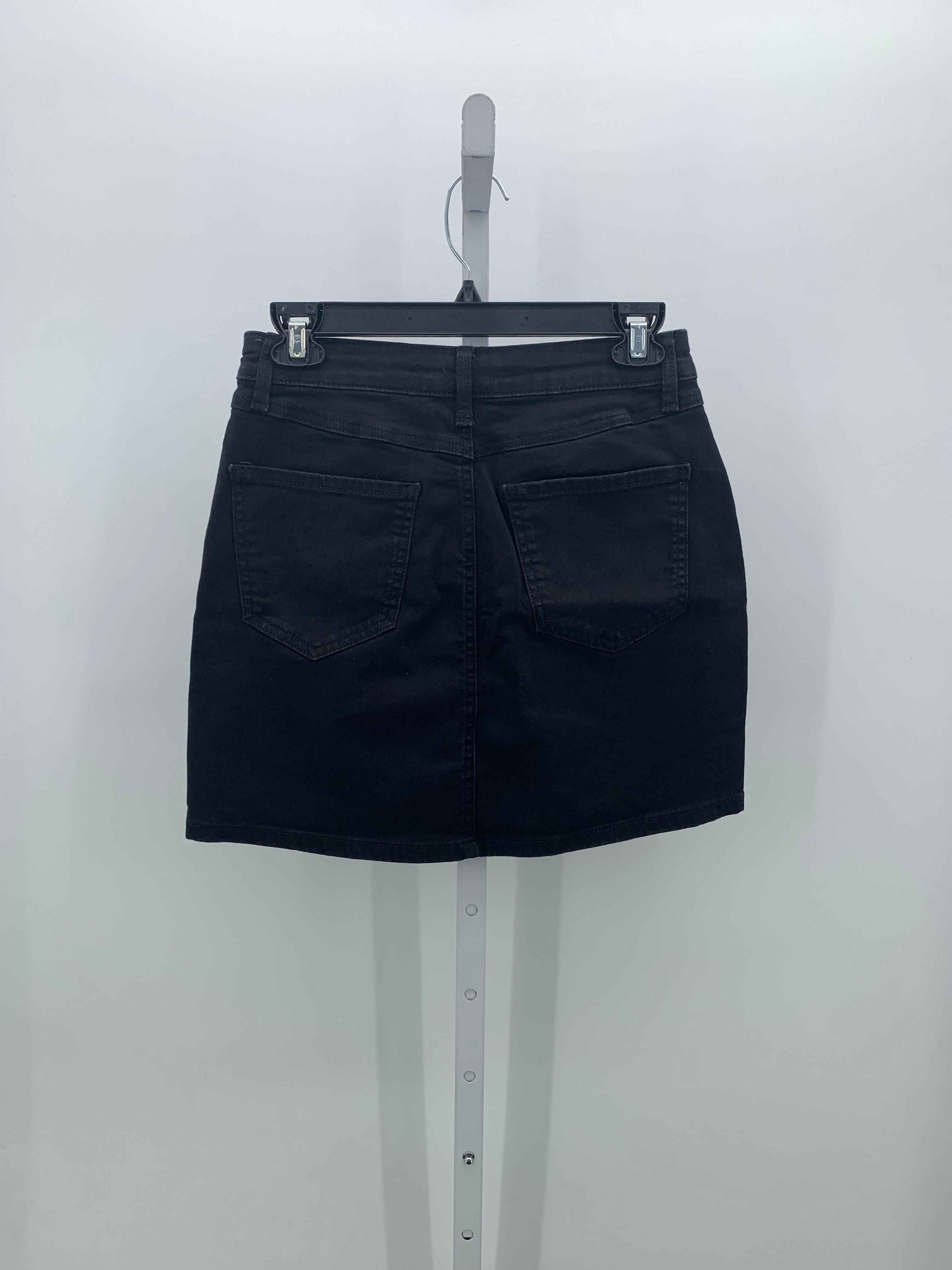 SO Size 7 Juniors Skirt