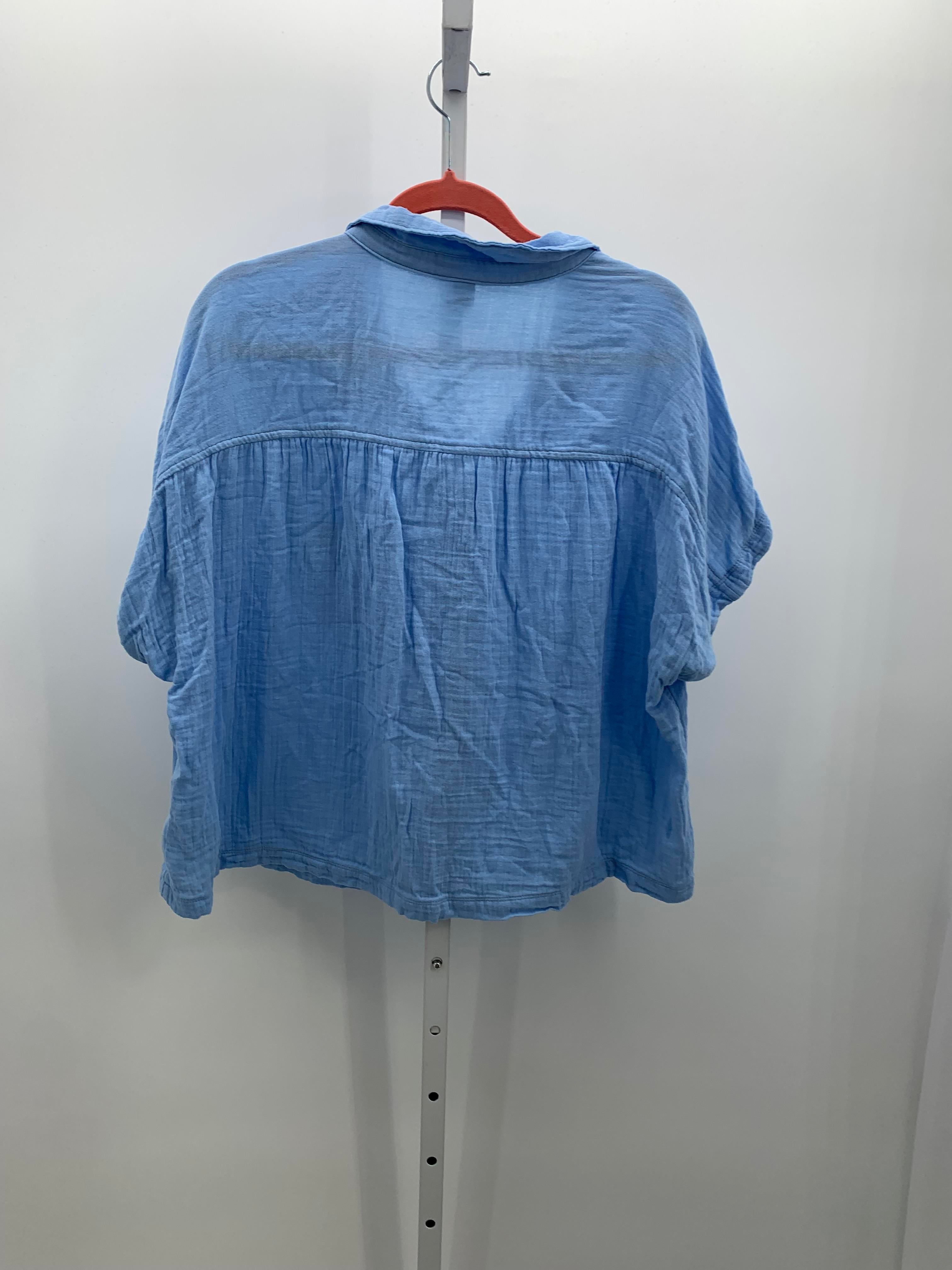 Old Navy Size Extra Large Misses Short Sleeve Shirt