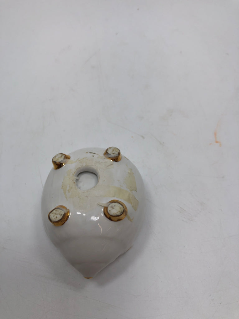 2 CERAMIC HEDGEHOGS W/GOLD DETAILS.