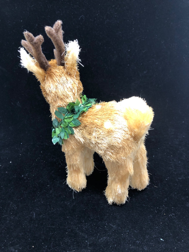 SMALL STRAW STANDING REINDEER.