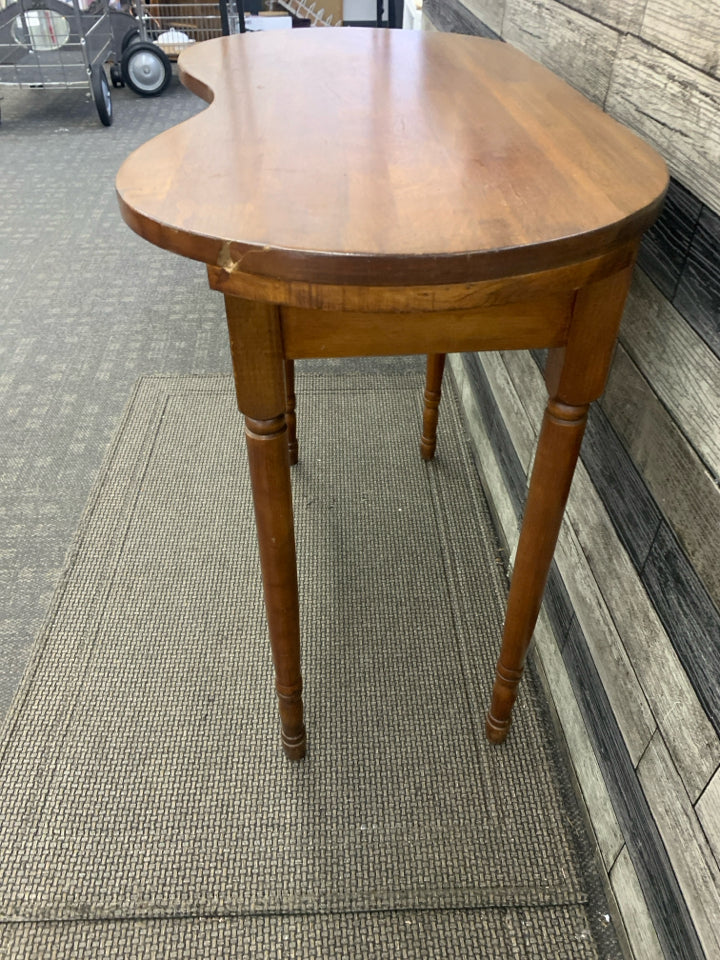 ROUND/OVAL ACCENT TABLE W SINGLE DRAWER *MINOR WARE*.