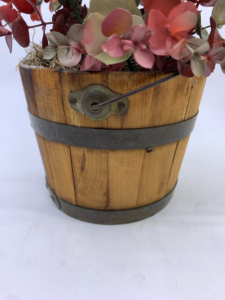WOODEN BUCKET PINK ROSE FLORAL DECOR.