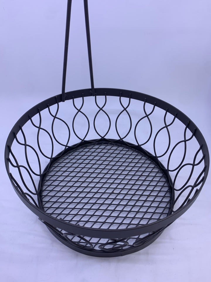 GREY METAL FRUIT BASKET/BANANA HOOK.