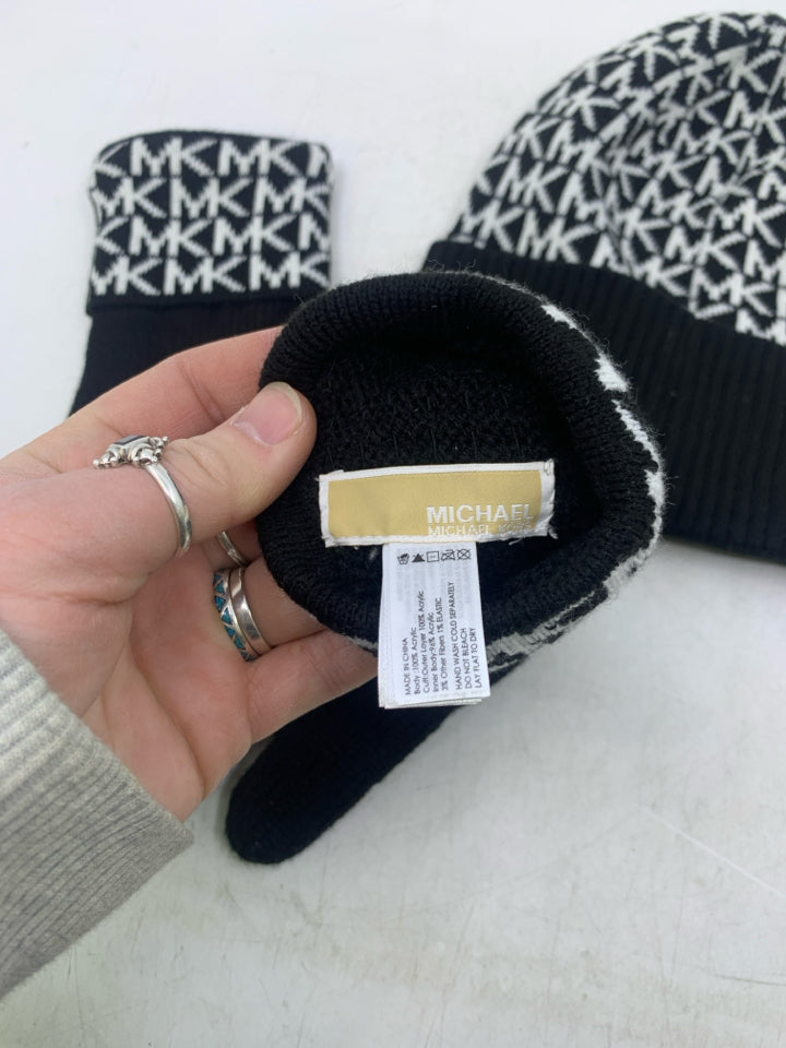 Michael Kors Logo Hat & Glove Set- One Size
