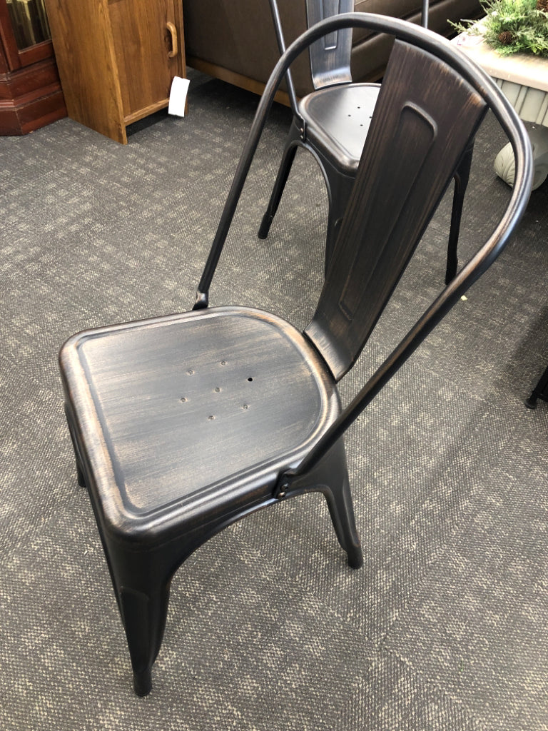 2-BLACK AND COPPER METAL CHAIRS.