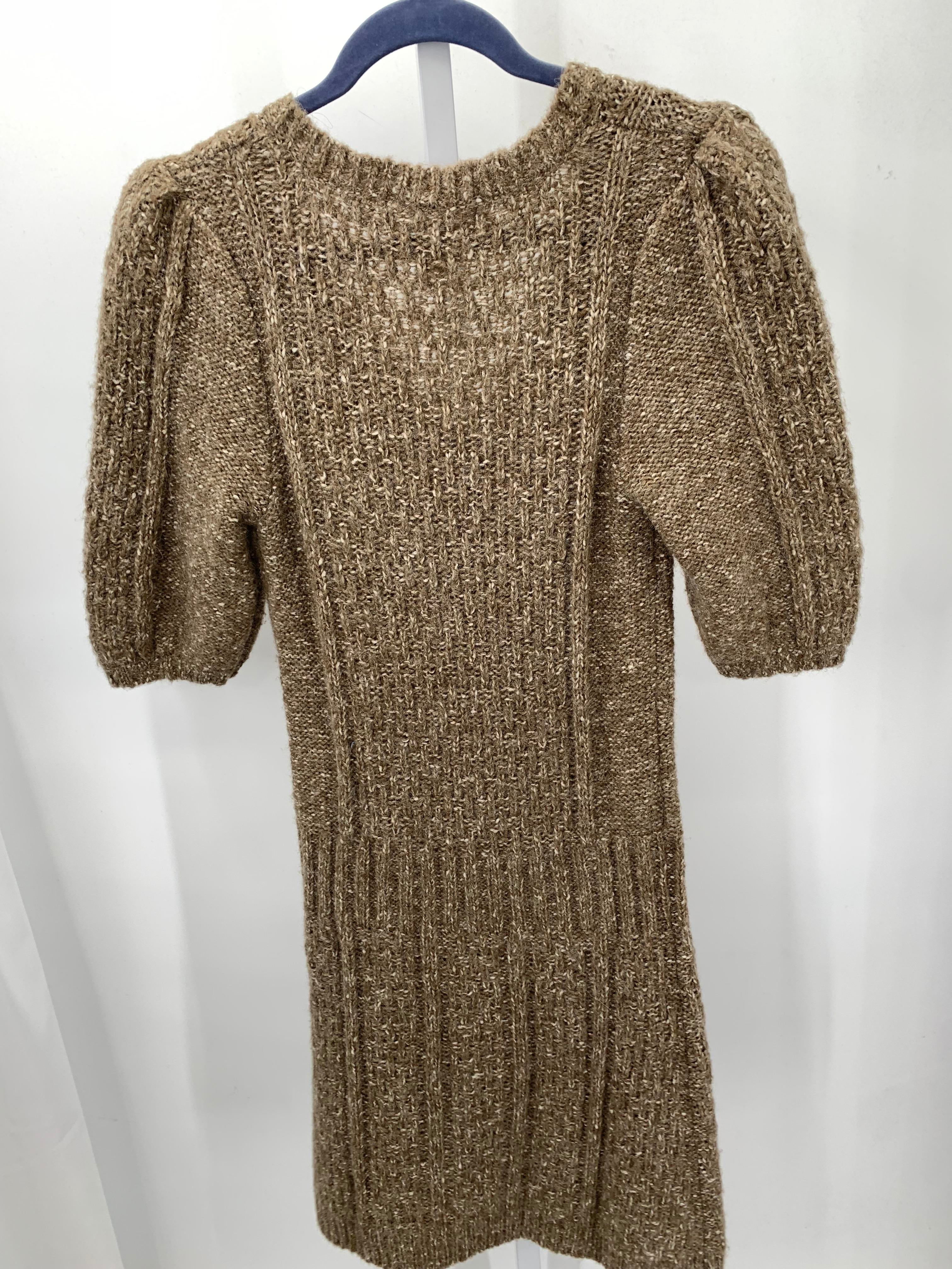 Kaisely Size Medium Misses Short Sleeve Dress