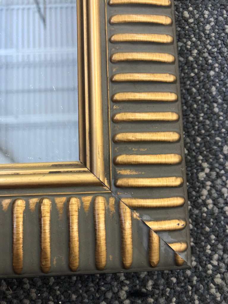 LARGE SQUARE MIRROR W/ GOLD LINED EDGE.