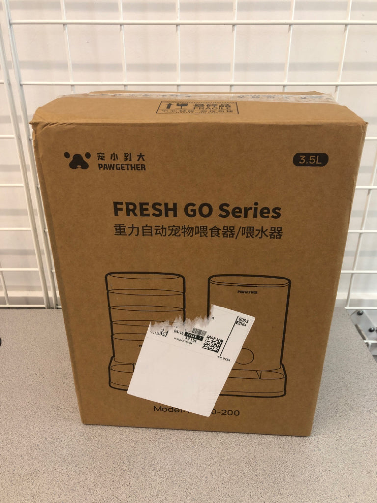 NIB PET FEEDER AND WATER DISPENSER.