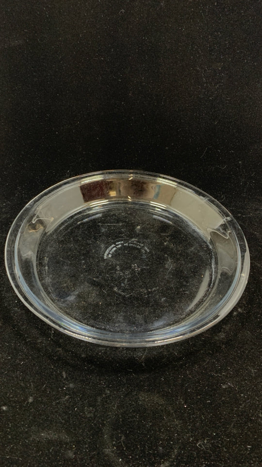 CLEAR GLASS PIE DISH.