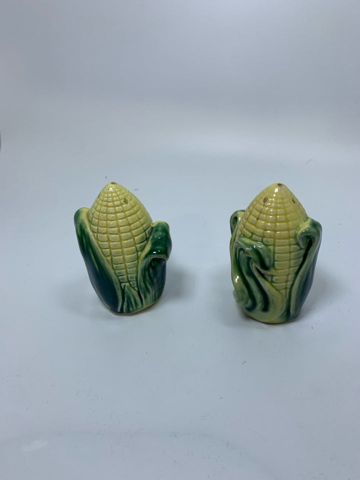 VTG STANFORD WARE EAR OF CORN SALT/PEPPER SHAKERS.