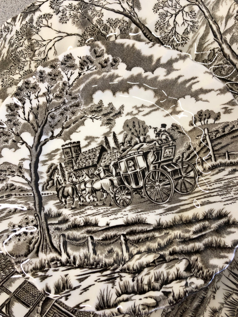 26 PC VTG BROWN VILLAGE PATTERN DINNER SET- CREAMER AND SUGAR, ROUND SERVER W LI