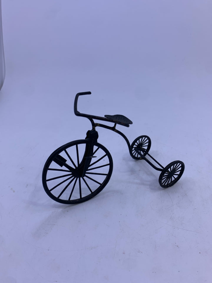 SMALL DECORATIVE BIKE.