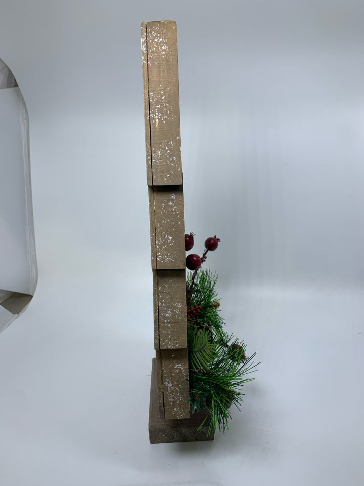 WOOD TREE OUTLINE W/ RED PLAID INTERIOR BERRIES/PINECONES.