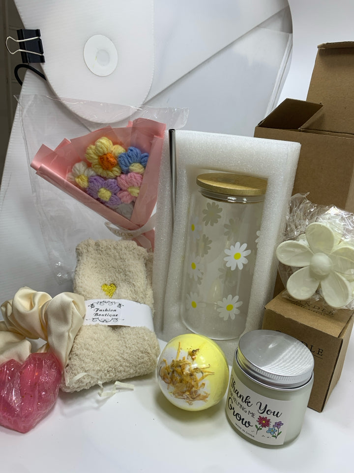 NIB GIFT SET-CANDLE/FLOWER HAIR CLIP/BATH BOMB/SCRUNCHIE/SOAP/SOCKS/GLASS TUMBLE