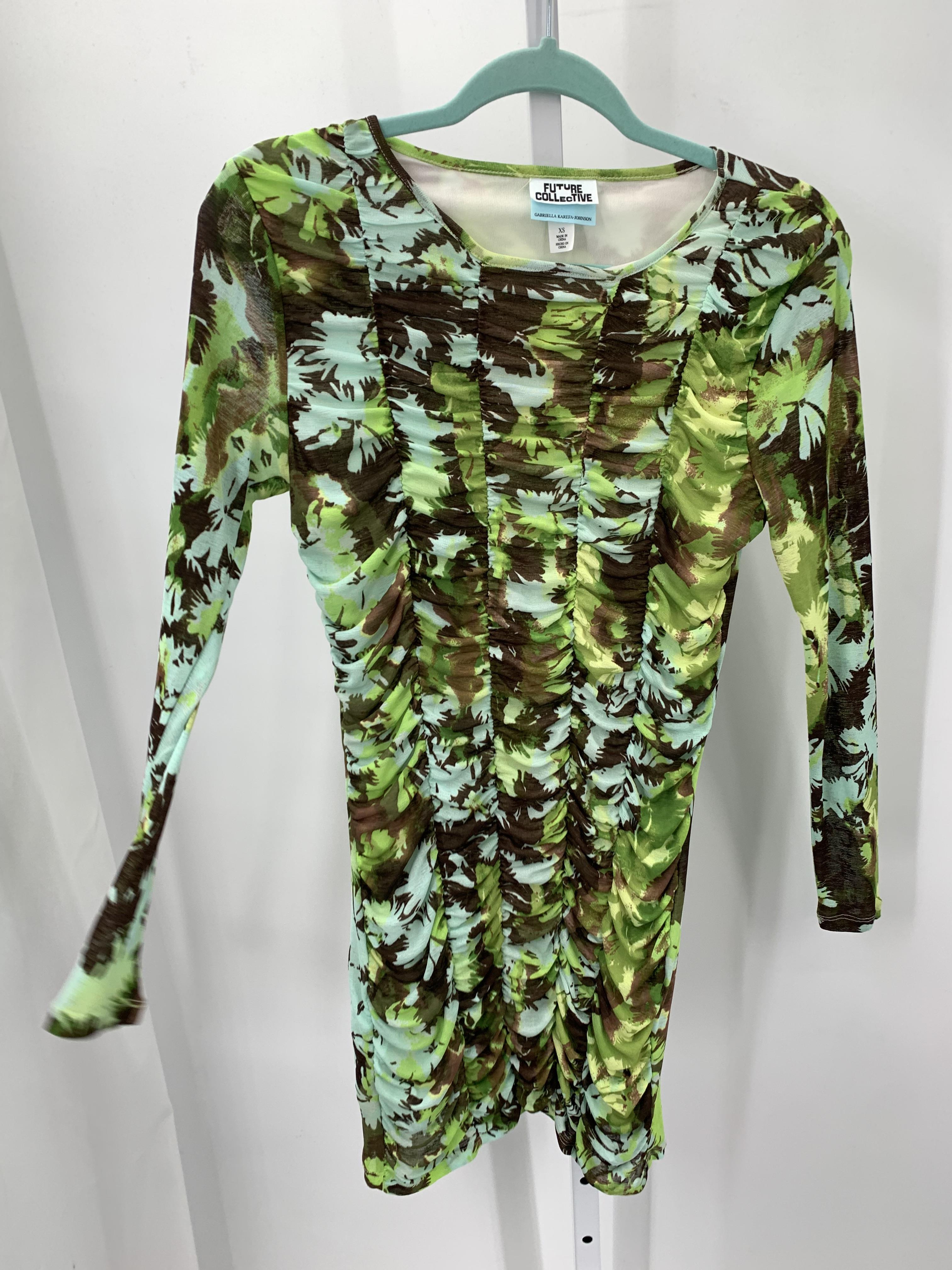 Size X Small Misses Long Sleeve Dress