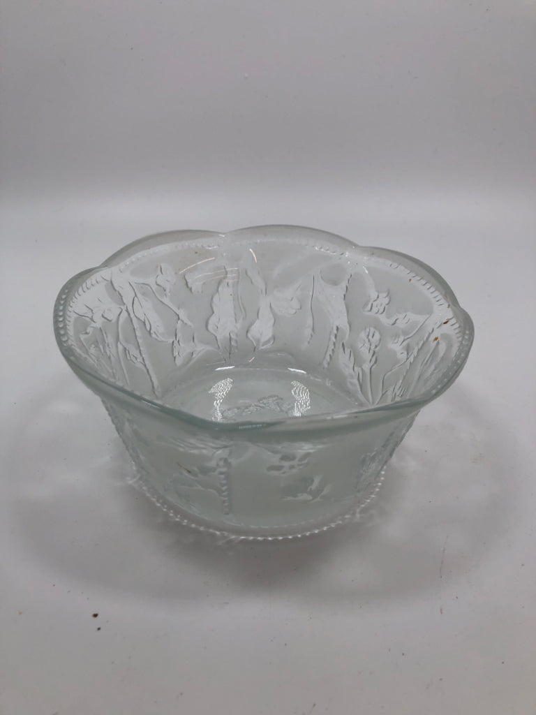 VTG FROSTED & CLEAR GLASS BOWL EMBOSSED FLORAL & VINE PATTERN.